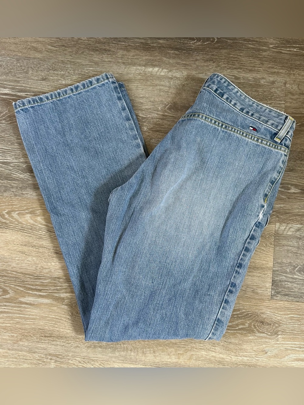 Women’s Y2K Tommy Hilfiger pocketless boot cut jeans Sz 10
